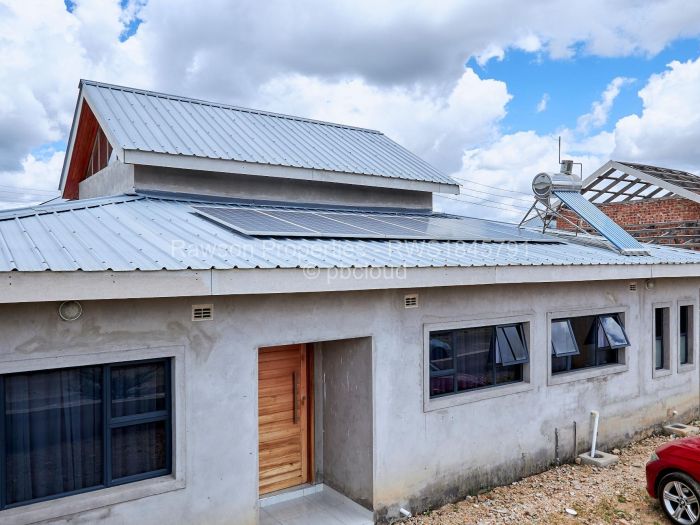 Townhouse/Cluster for Sale in Arlington, Harare