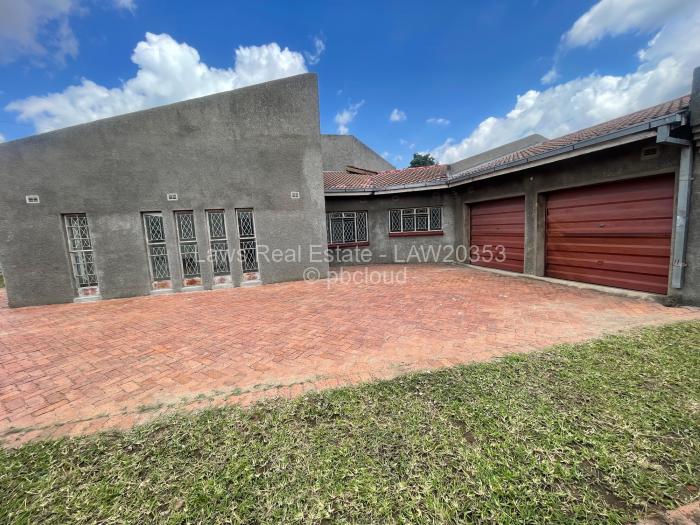 5 Bedroom House for Sale in Mainway Meadows, Harare