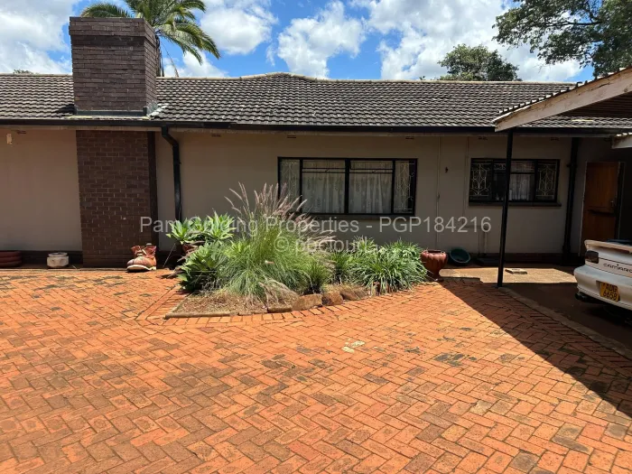 5 Bedroom House for Sale in Mandara, Harare