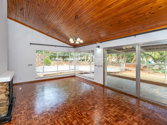 3 Bedroom House to Rent in Greystone Park