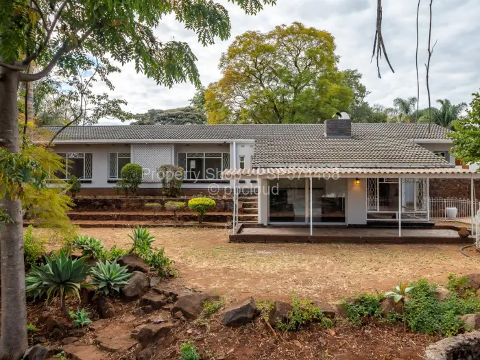 3 Bedroom House to Rent in Greystone Park