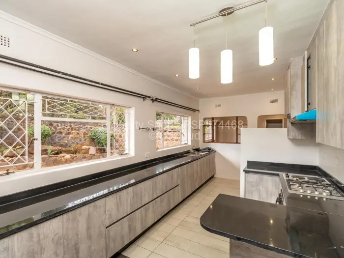 3 Bedroom House to Rent in Greystone Park