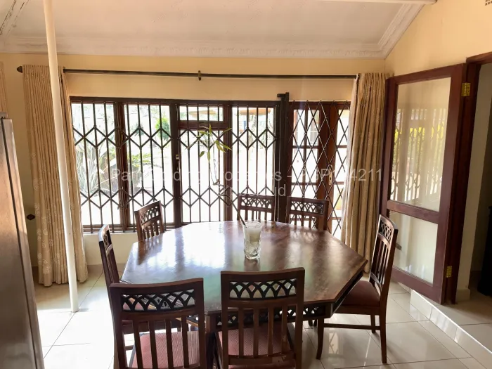 6 Bedroom House for Sale in Chisipite, Harare