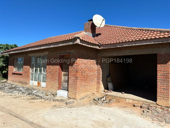 4 Bedroom House for Sale in Zimre Park, Harare