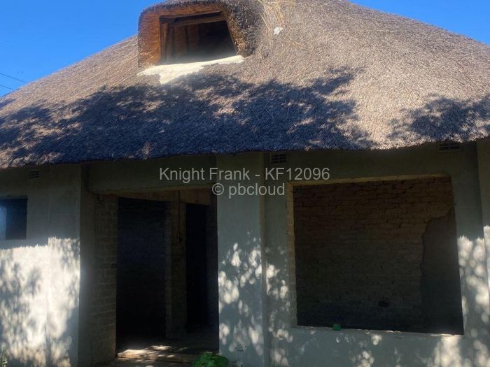 3 Bedroom House for Sale in Riverside, Ruwa