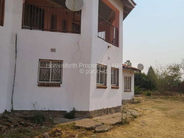 6 Bedroom House for Sale in Norton, Norton