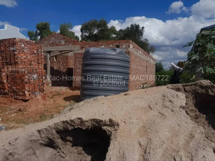 Townhouse/Complex/Cluster for Sale in Arlington, Harare