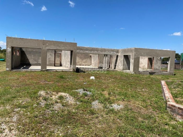 6 Bedroom House for Sale in Arlington, Harare