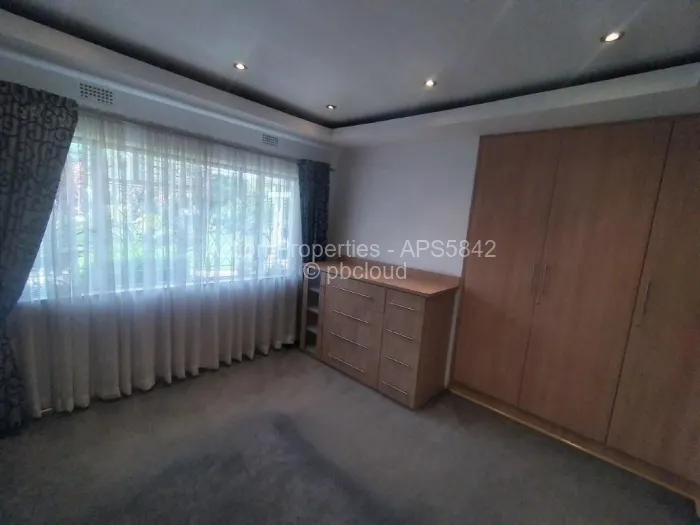 6 Bedroom House for Sale in Milton Park, Harare