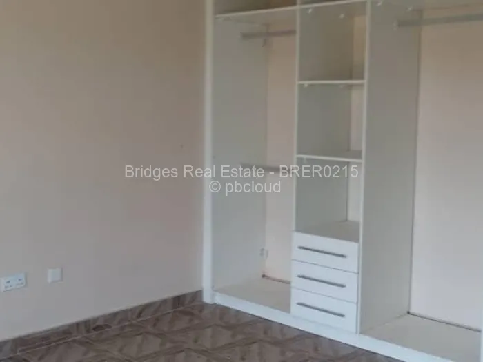 3 Bedroom Cottage/Garden Flat to Rent in Sandton Park