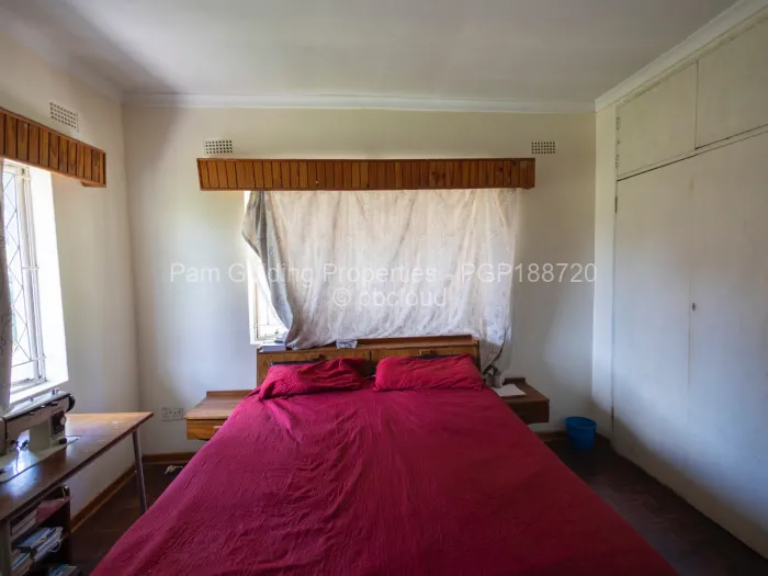 7 Bedroom House for Sale in Hatfield, Harare