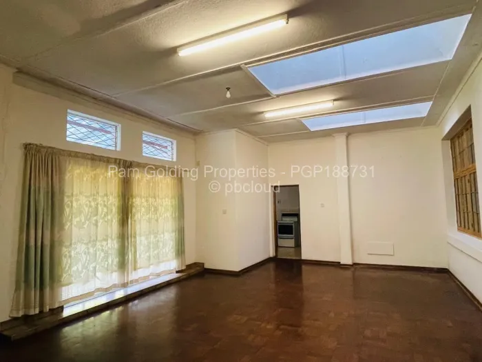 4 Bedroom House for Sale in Suburbs, Bulawayo