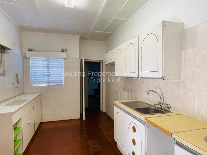 4 Bedroom House for Sale in Suburbs, Bulawayo