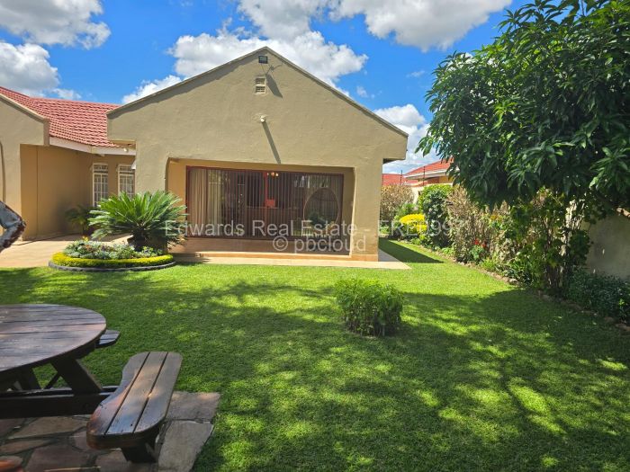 5 Bedroom House for Sale in Westgate, Harare