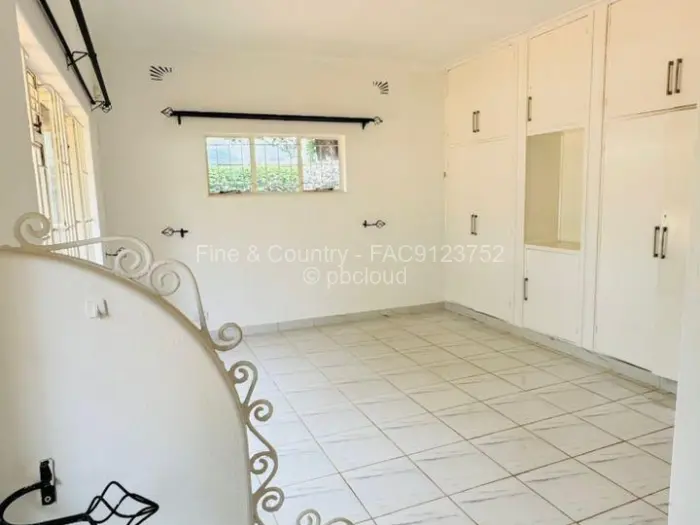 4 Bedroom House to Rent in Mount Pleasant