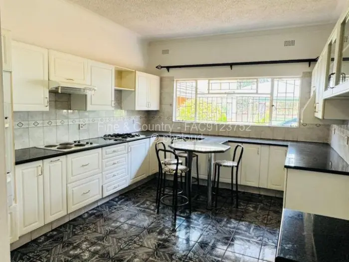4 Bedroom House to Rent in Mount Pleasant