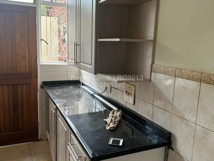 Townhouse/Cluster to Rent in Avenues, Harare