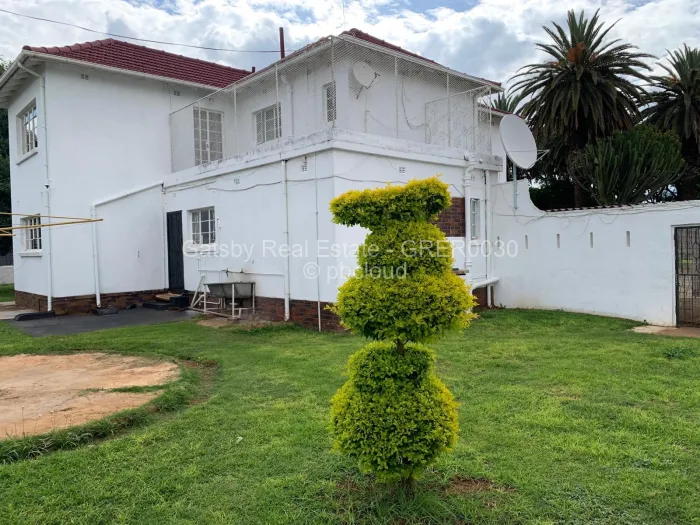 5 Bedroom House for Sale in Kumalo, Bulawayo