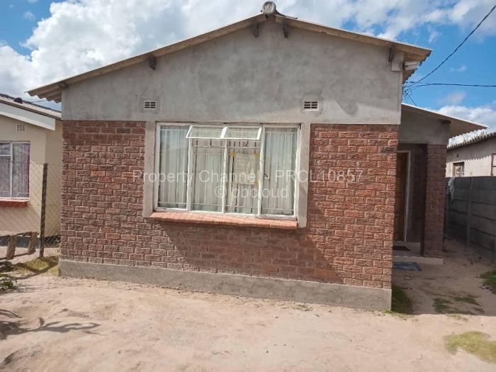 2 Bedroom House for Sale in Senga, Gweru
