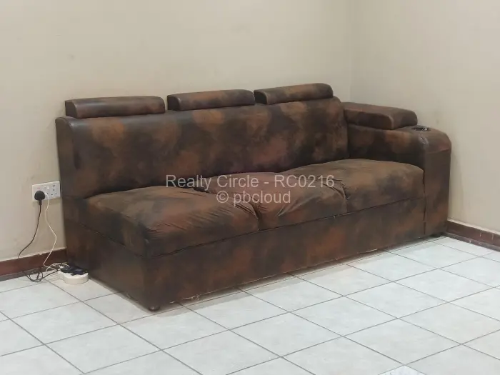 4 Bedroom House for Sale in Upper Hillside, Harare