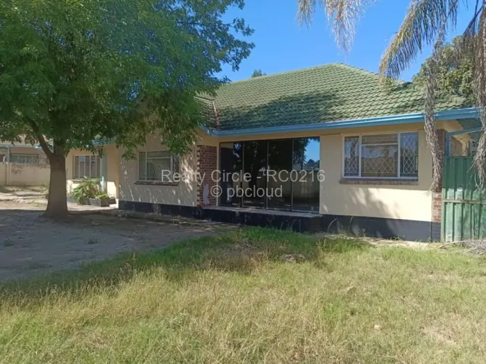 4 Bedroom House for Sale in Upper Hillside, Harare