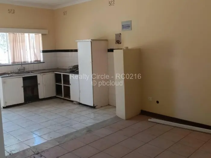 4 Bedroom House for Sale in Upper Hillside, Harare