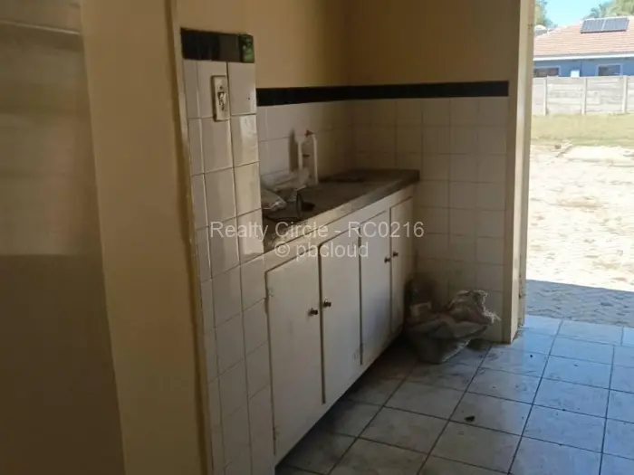 4 Bedroom House for Sale in Upper Hillside, Harare
