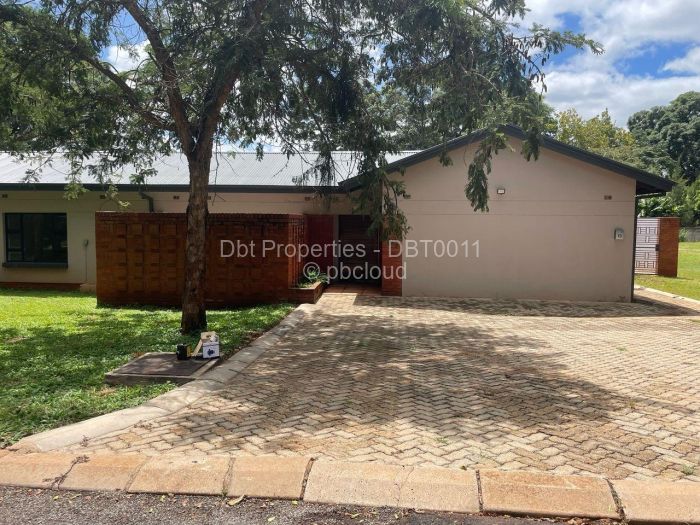Townhouse/Cluster for Sale in Helensvale, Harare