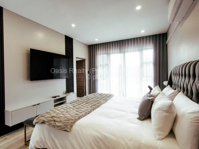 Townhouse/Complex/Cluster to Rent in Newlands
