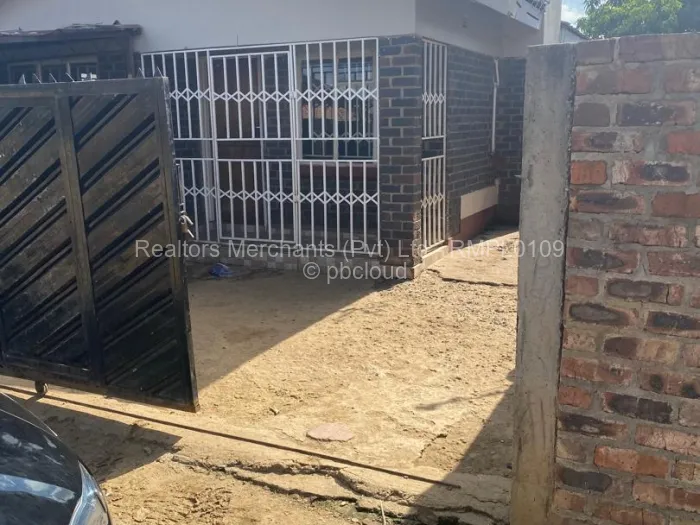 3 Bedroom House to Rent in Glen View