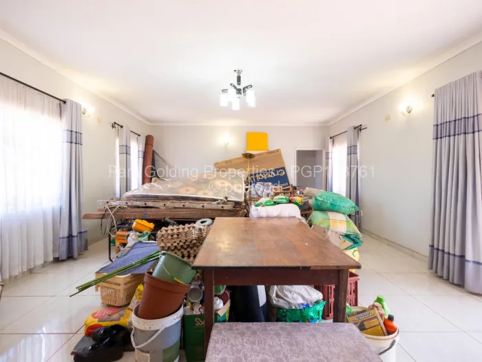 9 Bedroom House for Sale in Brookeview, Harare