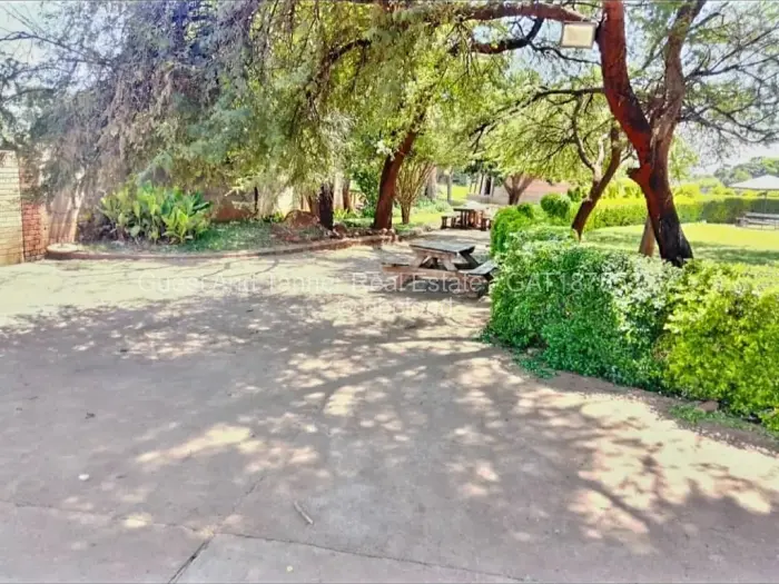 Commercial Property for Sale in Kingsdale, Bulawayo