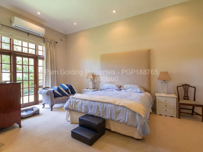 Townhouse/Complex/Cluster for Sale in Highlands, Harare