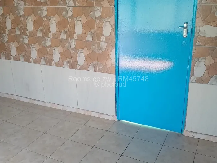 Room to Rent in Waterfalls, Harare