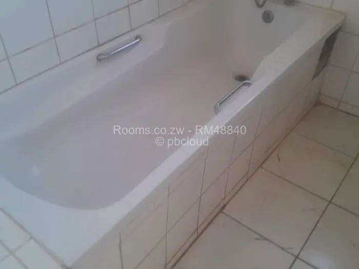 Room to Rent in Madokero Estates, Harare