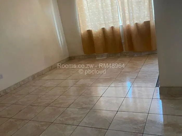 Room to Rent in Bluff Hill, Harare