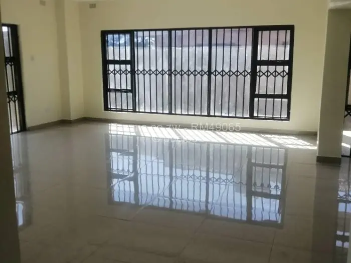 Room to Rent in Ashdown Park, Harare