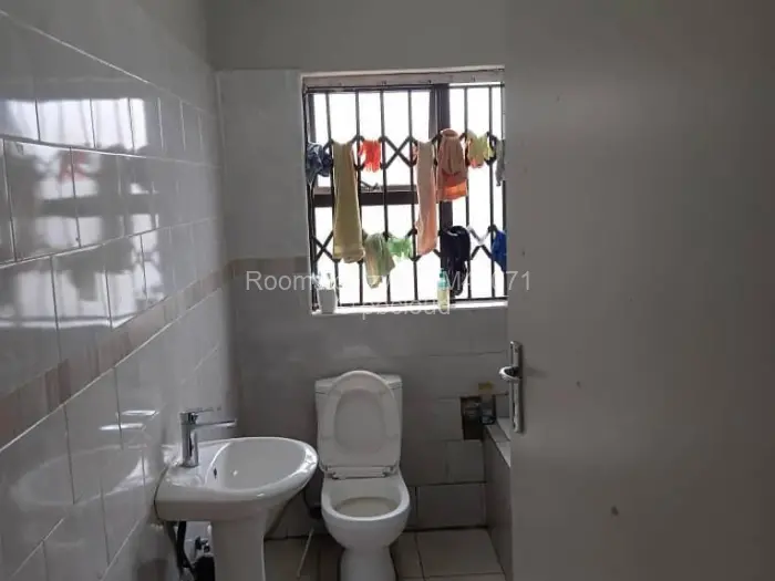 Room to Rent in Madokero Estates, Harare
