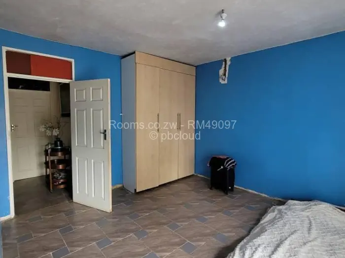Room to Rent in Bluff Hill, Harare
