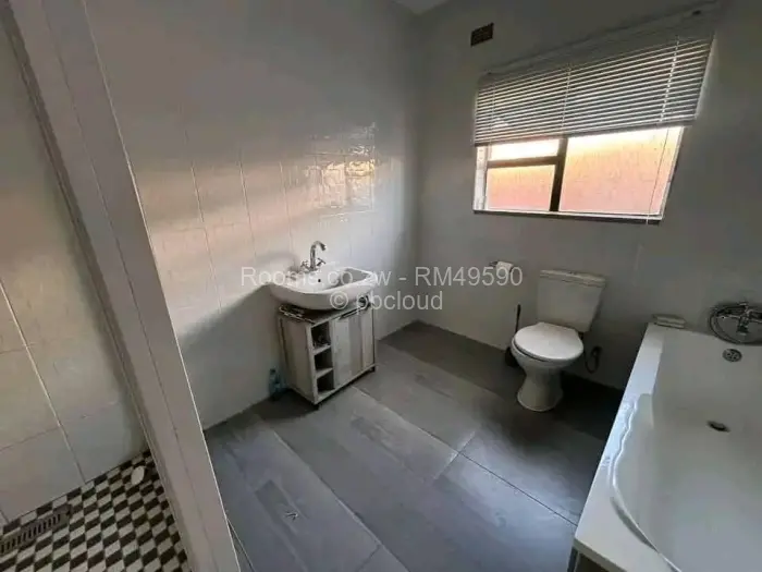 Room to Rent in Madokero Estates, Harare