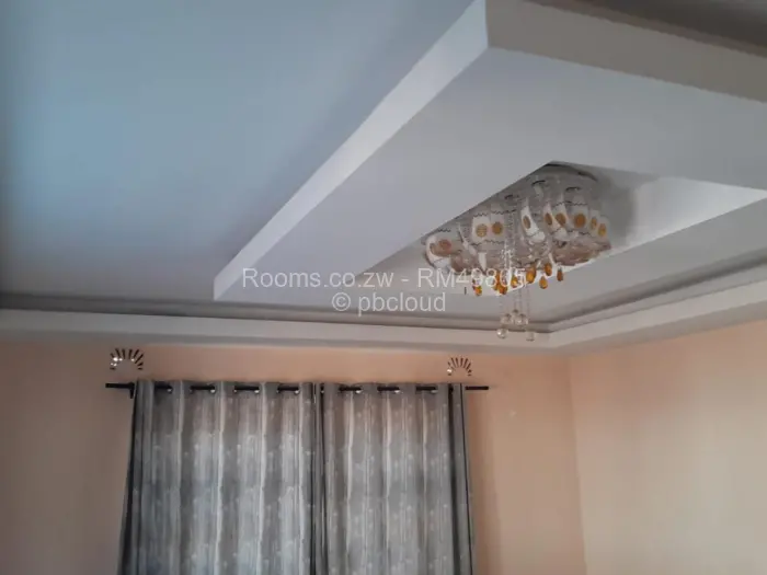 Room to Rent in Ashdown Park, Harare