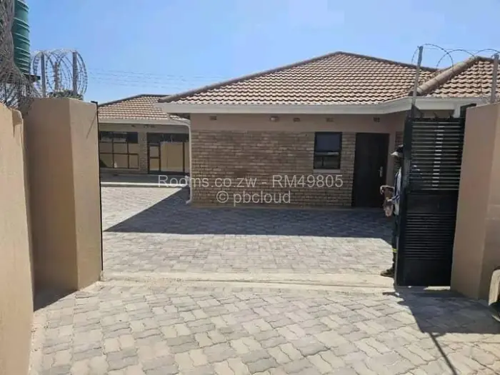 Room to Rent in Ashdown Park, Harare