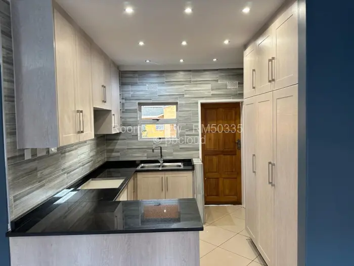 Room to Rent in Madokero Estates, Harare