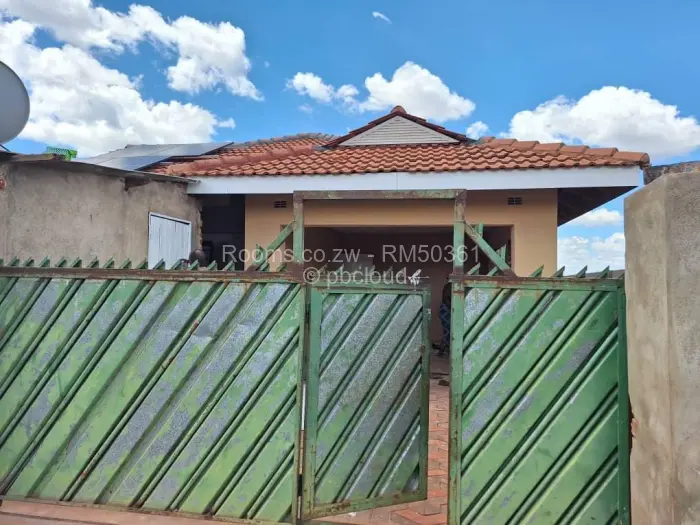 Room to Rent in Warren Park, Harare