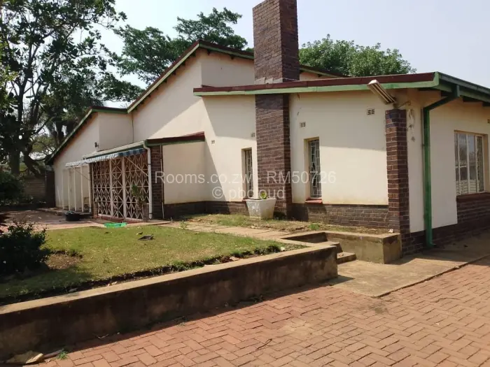 Room to Rent in Bluff Hill, Harare