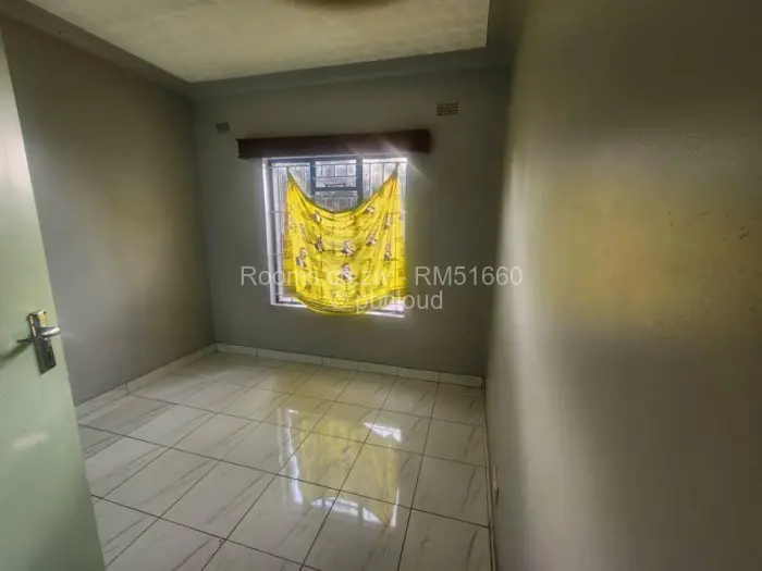 Room to Rent in Westlea Hre, Harare