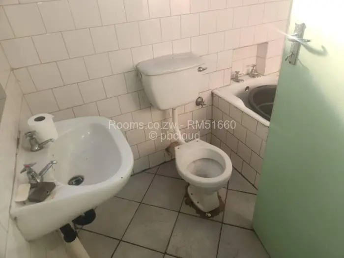 Room to Rent in Westlea Hre, Harare