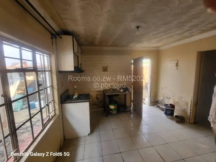Room to Rent in Ashdown Park, Harare