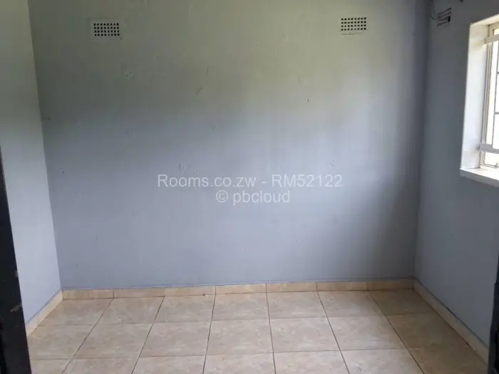 Room to Rent in Ashdown Park, Harare