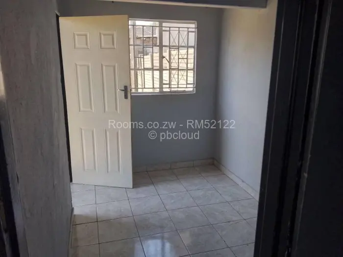 Room to Rent in Ashdown Park, Harare